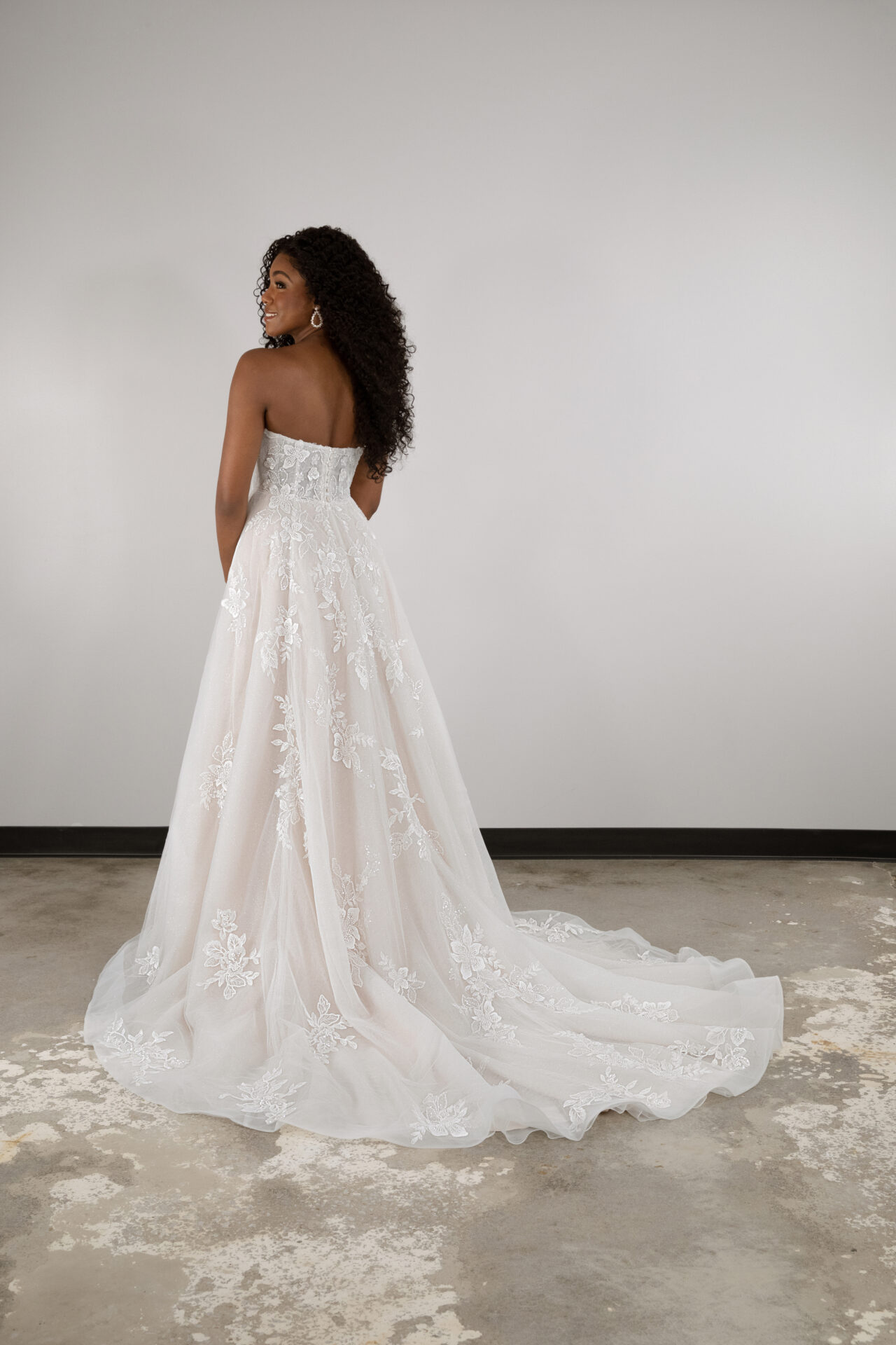 Anais - Image 3