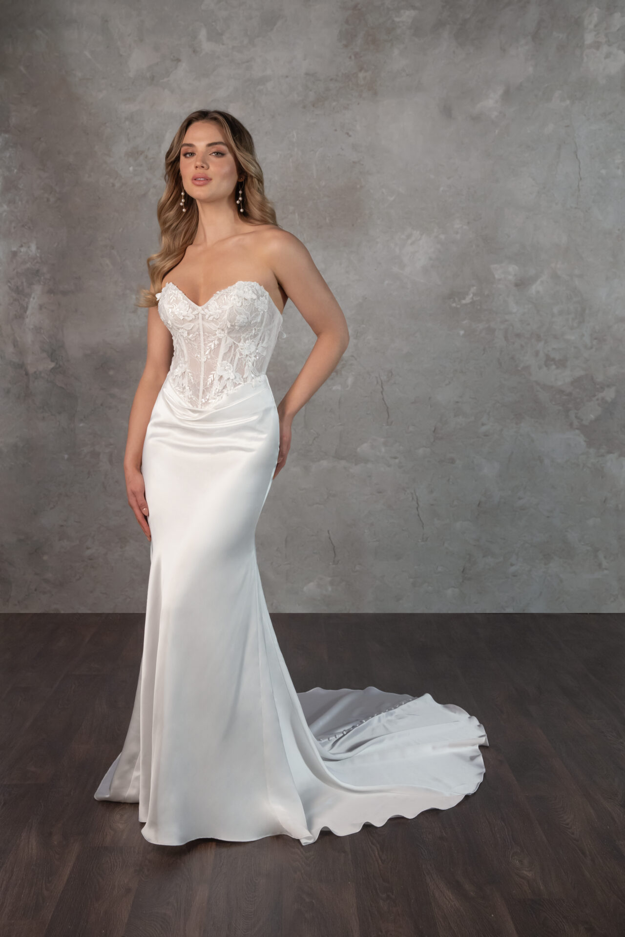 Lavinia - Image 3